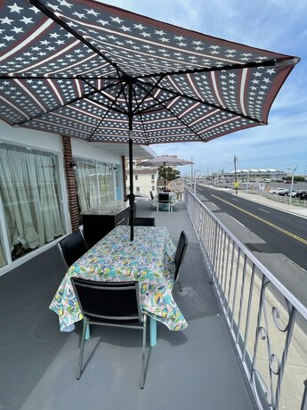Imagen general del Hotel Searay Motel. Foto 14