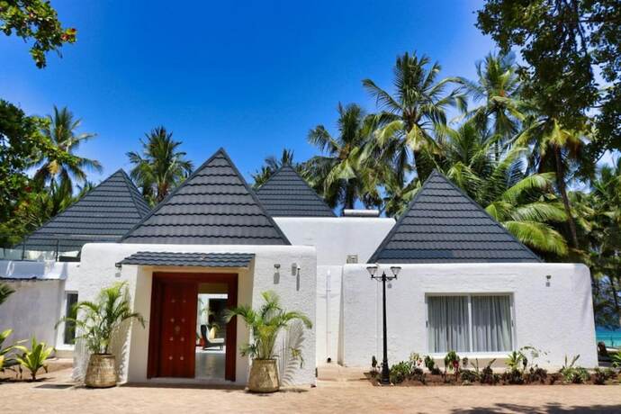 Imagen general del Hotel Searenity Beach Villa. Foto 9