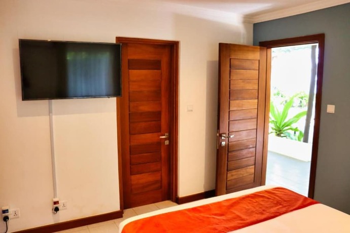 Imagen general del Hotel Searenity Beach Villa. Foto 10