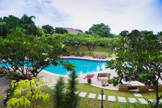 Imagen de los exteriores del Hotel Searidge Hua Hin Resort and Pool Villa. Foto 7