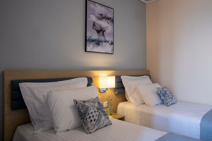 Imagen de la habitación del Hotel Searocks Exclusive Villas Resort. Foto 11