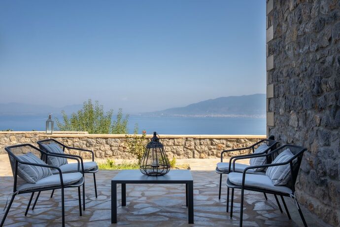 Imagen general del Hotel Searocks Exclusive Villas Resort. Foto 3