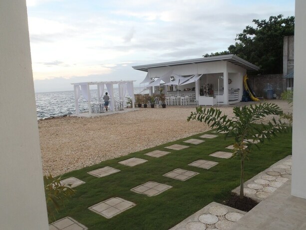 Imagen de los exteriores del Hotel Seascape Resort Oslob. Foto 30