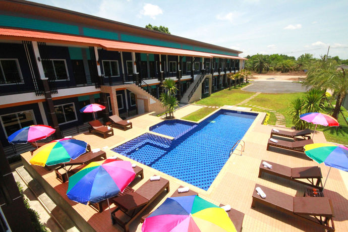 Imagen de la piscina del Hotel Seashell Resort Krabi. Foto 11