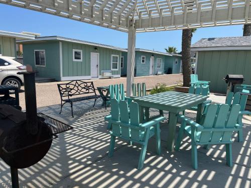 Imagen de la habitación del Hotel Seashell Village Resort near the beach with kitchens. Foto 17