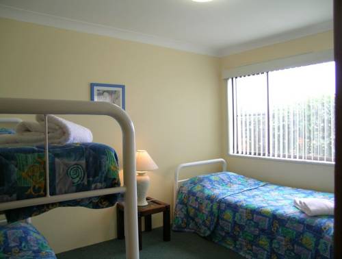 Imagen de la habitación del Hotel Seashells Beachfront Resort. Foto 6