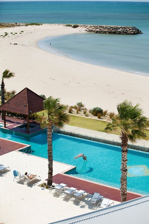 Imagen de la piscina del Hotel Seashells Mandurah. Foto 13