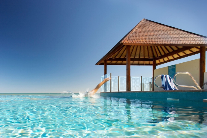 Imagen de la piscina del Hotel Seashells Mandurah. Foto 16