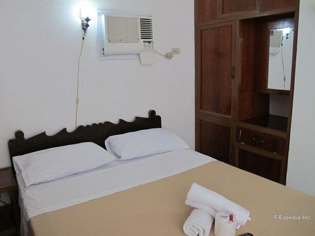 Imagen de la habitación del Hotel Seashore Beach Resort. Foto 15