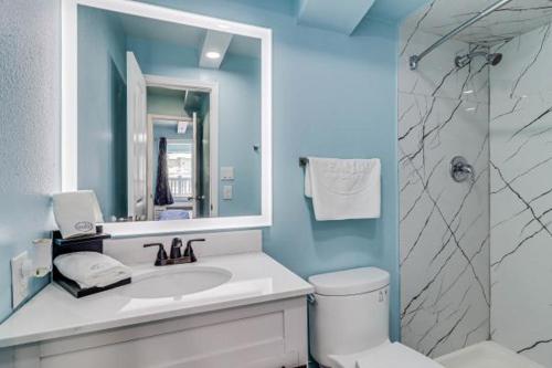 Imagen de la habitación del Hotel Seaside Boutique, Waves At Your Doorstep. Foto 17