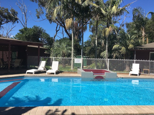 Imagen de la piscina del Hotel Seaside Garden Retreat. Foto 20
