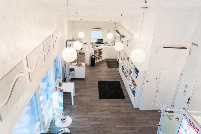 Imagen del bar/restaurante del Hotel Seaside Glass Villa. Foto 2