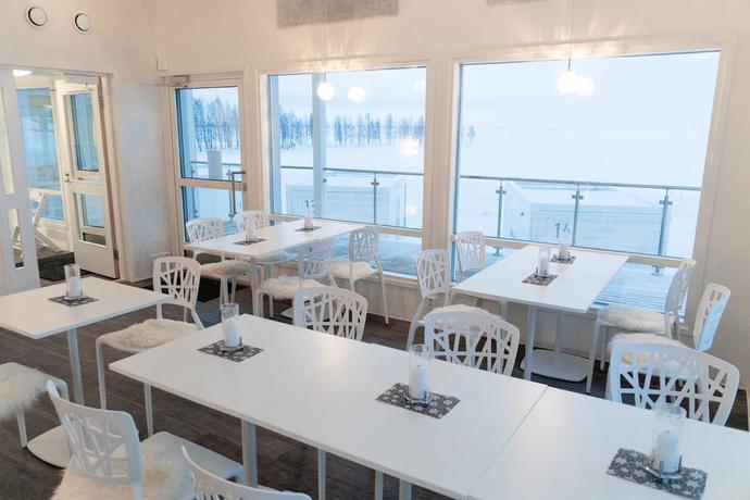 Imagen del bar/restaurante del Hotel Seaside Glass Villa. Foto 3