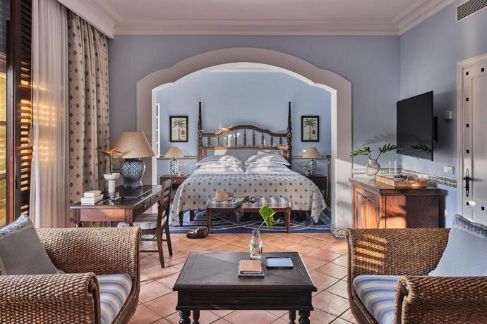 Imagen de la habitación del Hotel Seaside Grand Residencia. Foto 9