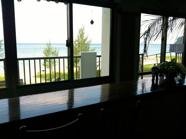 Imagen del bar/restaurante del Hotel Seaside Hotel Blue Moon. Foto 3