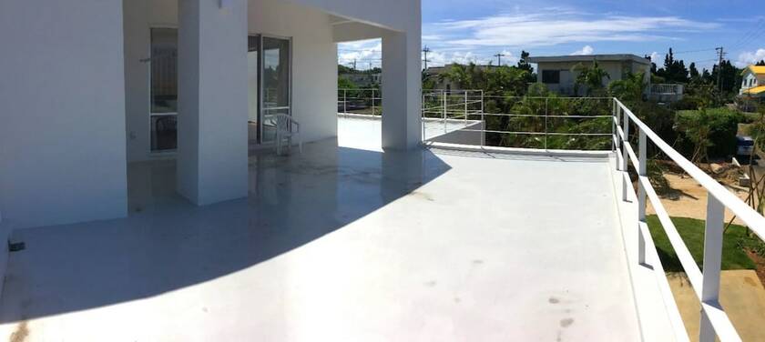 Imagen general del Hotel Seaside House Nirai. Foto 14