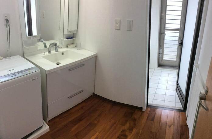 Imagen general del Hotel Seaside House Nirai. Foto 15