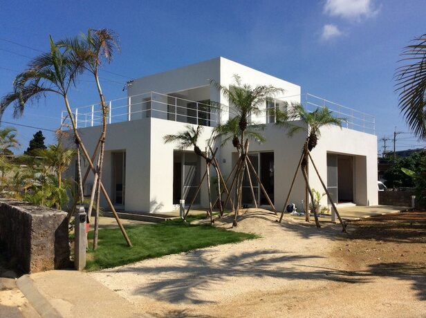 Imagen general del Hotel Seaside House Nirai. Foto 1