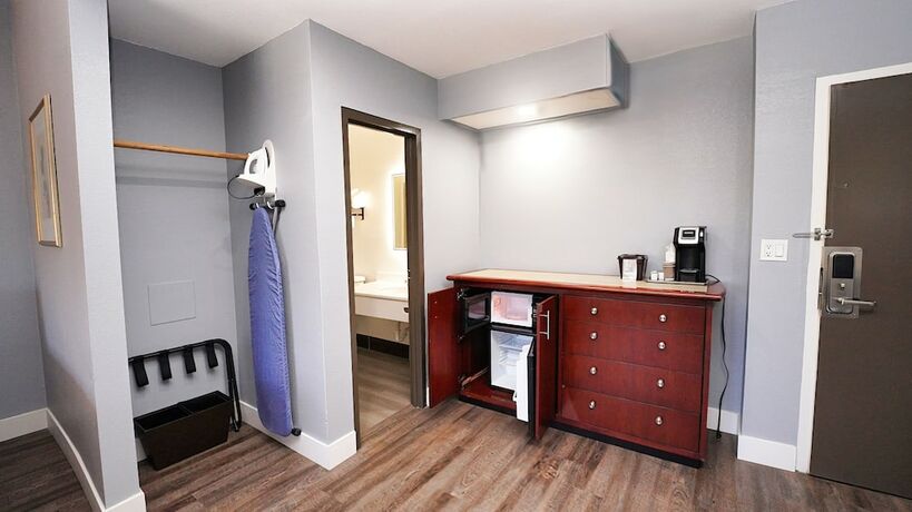 Imagen general del Hotel Seaside Inn And Suites. Foto 6