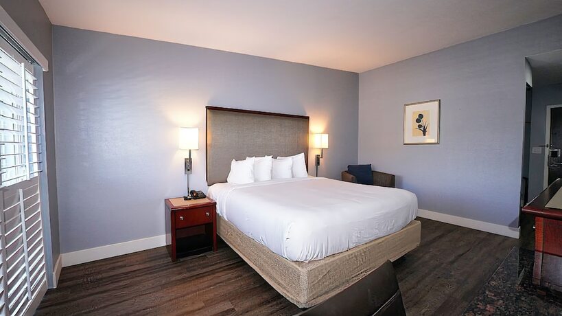 Imagen de la habitación del Hotel Seaside Inn And Suites. Foto 12