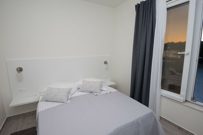 Imagen general del Hotel Seaside Luxury Suites. Foto 1