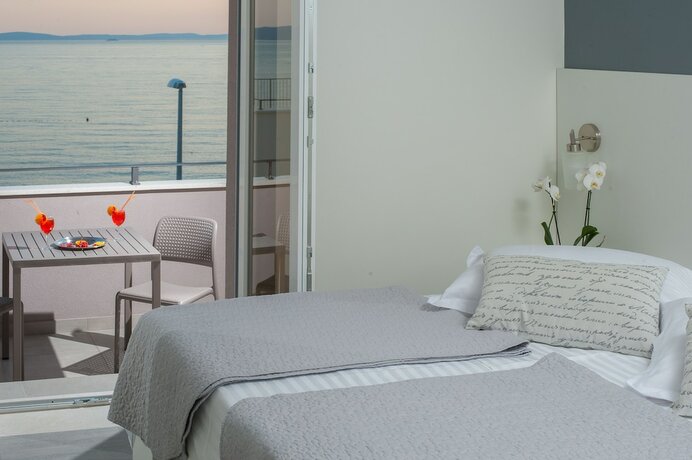 Imagen general del Hotel Seaside Luxury Suites. Foto 5