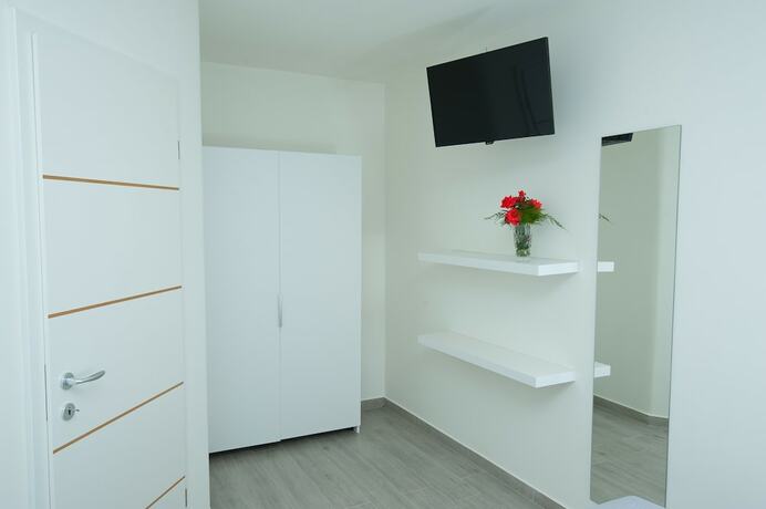 Imagen general del Hotel Seaside Luxury Suites. Foto 10