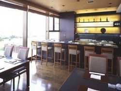 Imagen del bar/restaurante del Hotel Seaside Maiko Villa Kobe. Foto 1