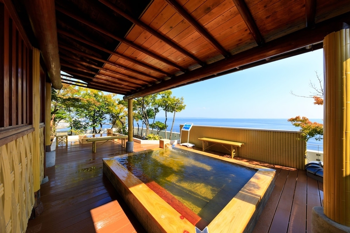 Imagen de la piscina del Hotel Seaside Mimatsu Ooetei. Foto 18