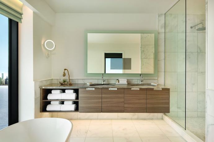 Imagen de la habitación del Hotel Seaside North Vancouver. Foto 11