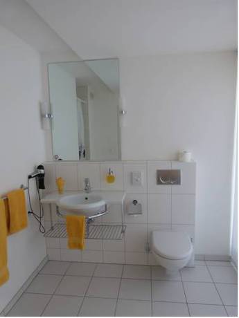 Imagen de la habitación del Hotel Seaside, SPIEZ. Foto 9