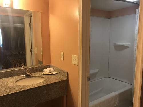 Imagen de la habitación del Hotel Seaside Sands Inn. Foto 7