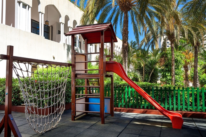 Imagen de los exteriores del Hotel Seaside Sandy Beach. Foto 7