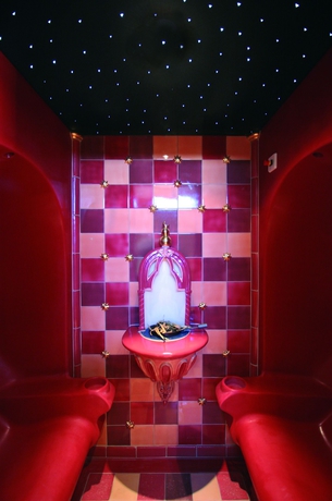 Imagen de la piscina del Hotel Seaside Sandy Beach. Foto 15