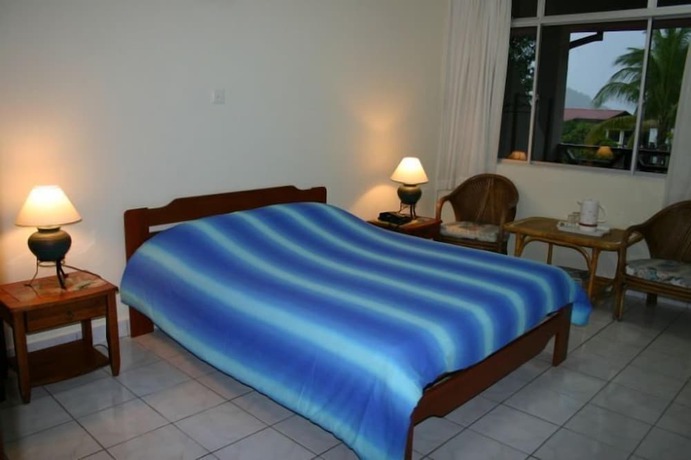 Imagen de la habitación del Hotel Seaside Travellers Inn. Foto 9