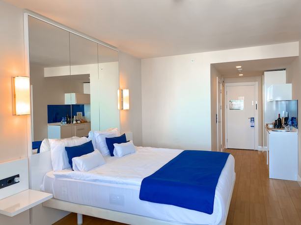 Imagen de la habitación del Hotel Seaside VIP40. Foto 10