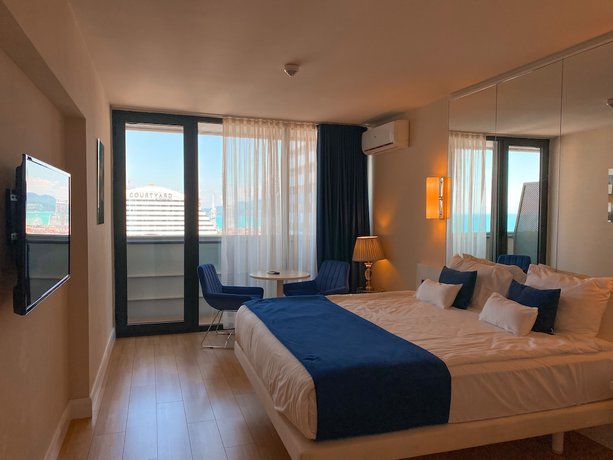 Imagen de la habitación del Hotel Seaside VIP40. Foto 13