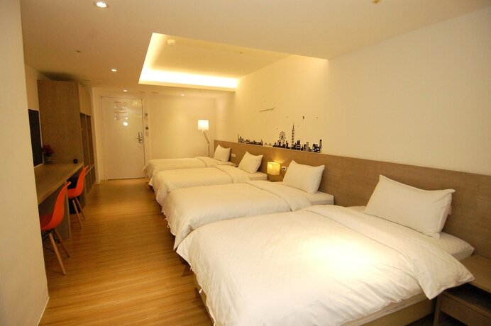 Imagen general del Hotel Season 5 Inn. Foto 9