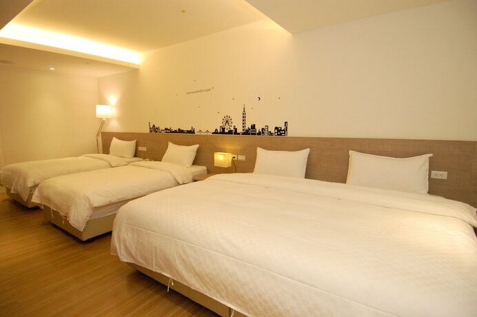 Imagen general del Hotel Season 5 Inn. Foto 10