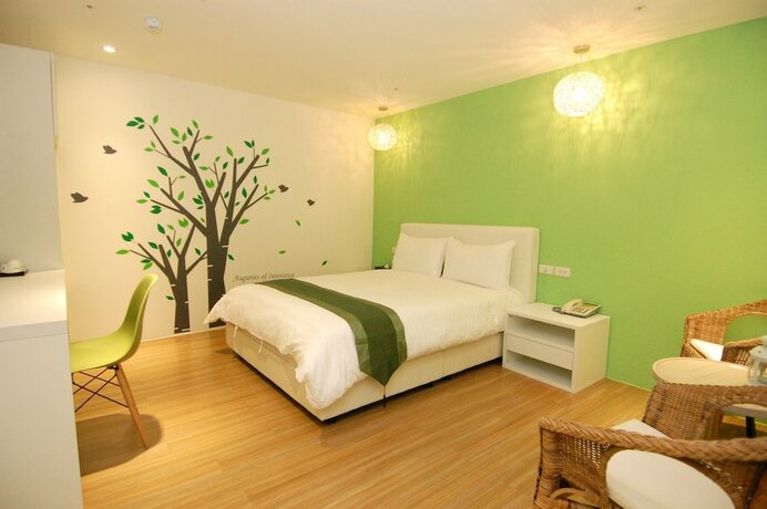 Imagen de la habitación del Hotel Season 5 Inn. Foto 28