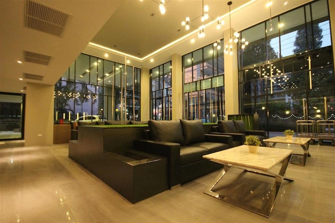Imagen de los interiores del Hotel Season Five. Foto 19