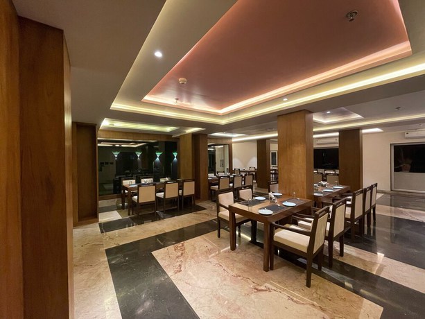 Imagen del bar/restaurante del Hotel Seasons A Boutique. Foto 4