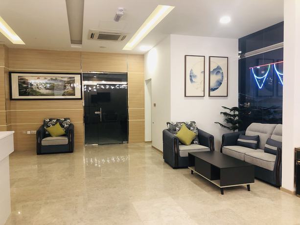 Imagen de los interiores del Hotel Seasons Barka. Foto 18