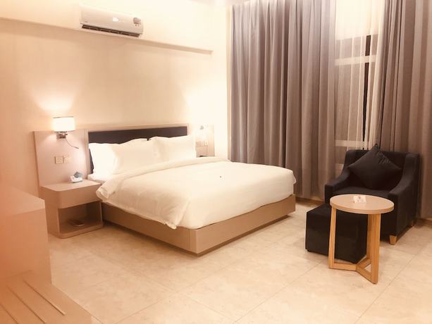 Imagen de la habitación del Hotel Seasons Barka. Foto 6