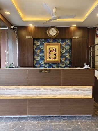 Imagen de los interiores del Hotel Seasons, Indore. Foto 9