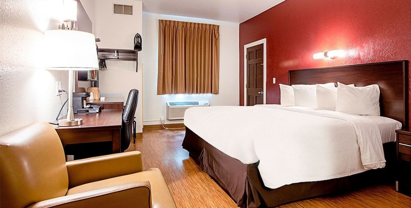 Imagen de la habitación del Hotel Seasons Inn Traverse City. Foto 9