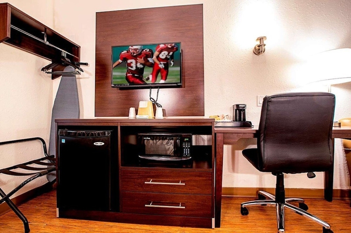 Imagen de la habitación del Hotel Seasons Inn Traverse City. Foto 10