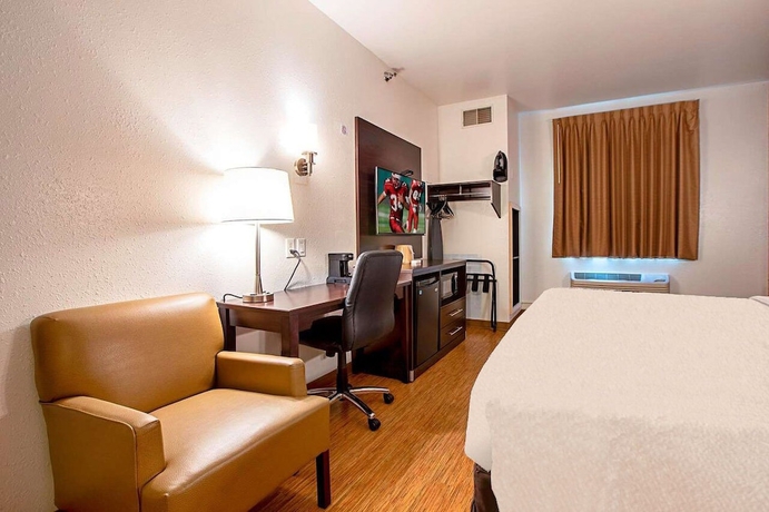 Imagen de la habitación del Hotel Seasons Inn Traverse City. Foto 14