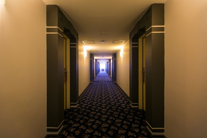 Imagen de los interiores del Hotel Seasons Of Perth. Foto 10