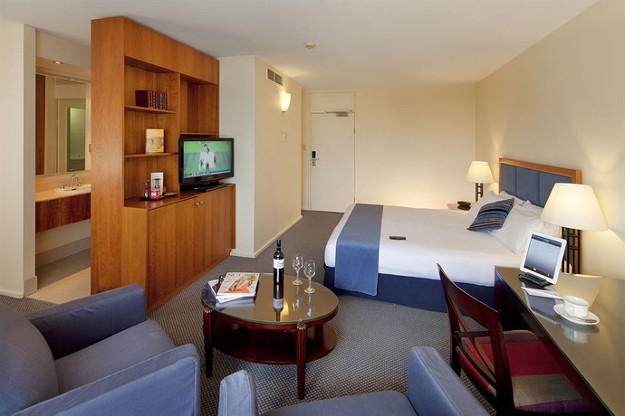 Imagen de los interiores del Hotel Seasons Of Perth. Foto 14